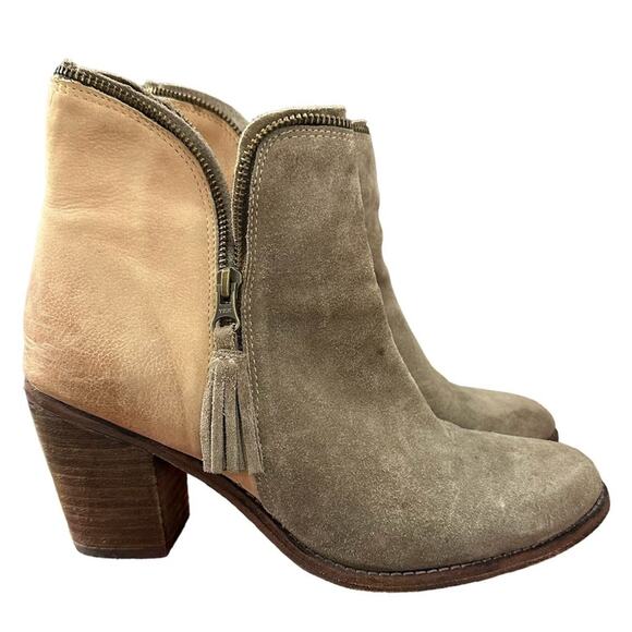 Joe’s Jeans Leather Suede Two Tone Taupe Tan Ankle Boots Size 10 Tasseled Zipper - Picture 2 of 12